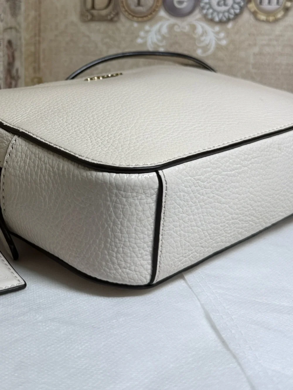 Coach Jamie Camera Crossbody Bag Chalk White Pebble Leather Gold Accents EUC - Picture 10 of 14